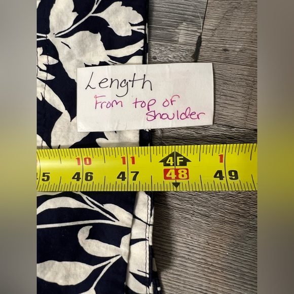 Floral Black and‎ White Dress - Picture 2 of 7